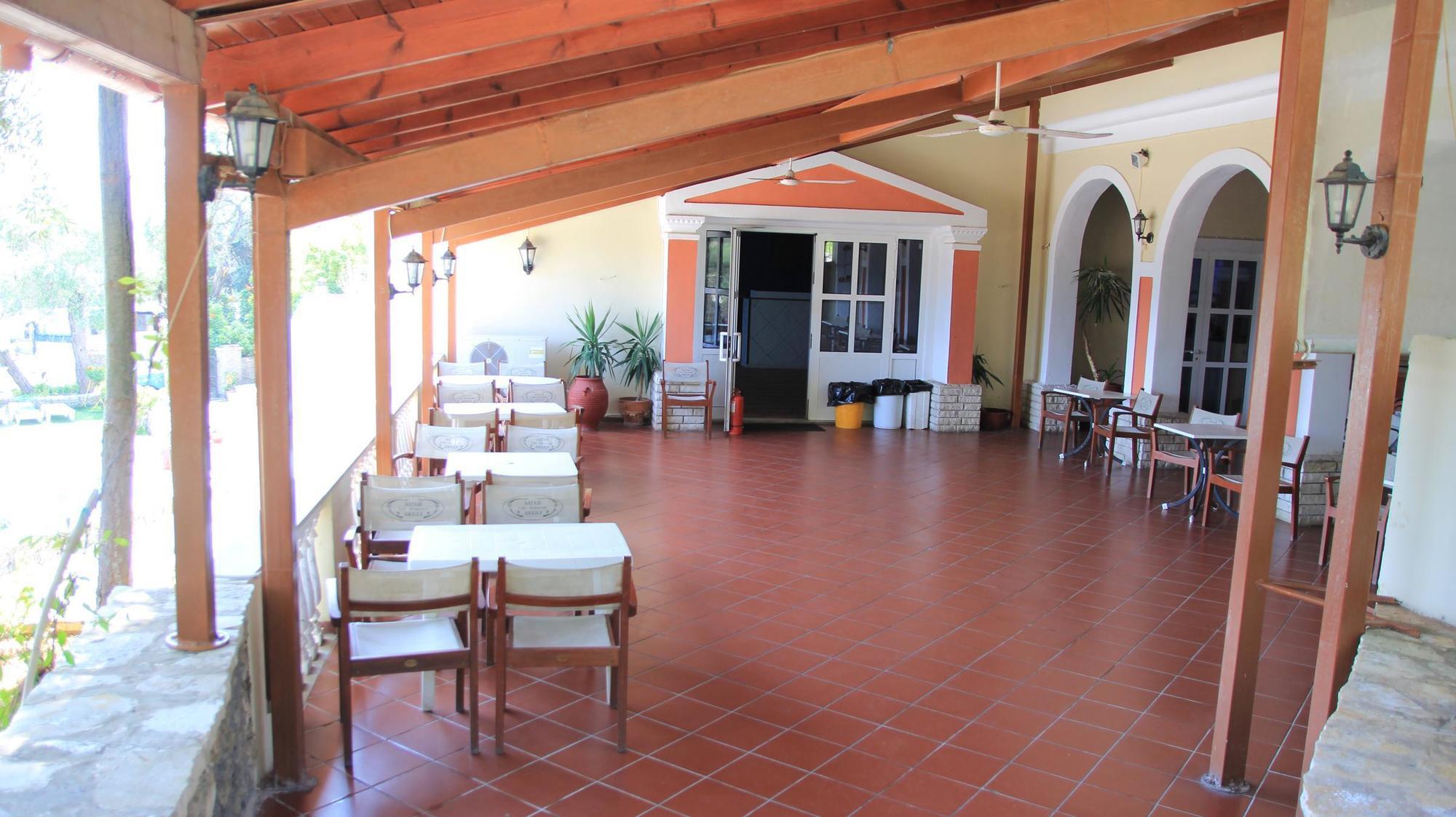 Corfu Village (Adults Only) Agios Ioannis Peristerion Екстериор снимка